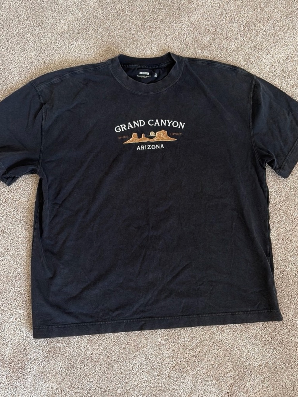 Hollister Black Grand Canyon Arizona Short Sleeve Tee